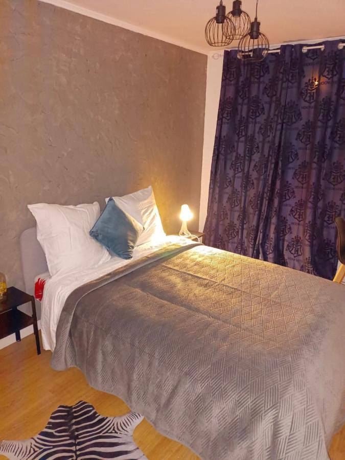 Chambre Moon Ray Proche Paris Apartment Stains Ngoại thất bức ảnh