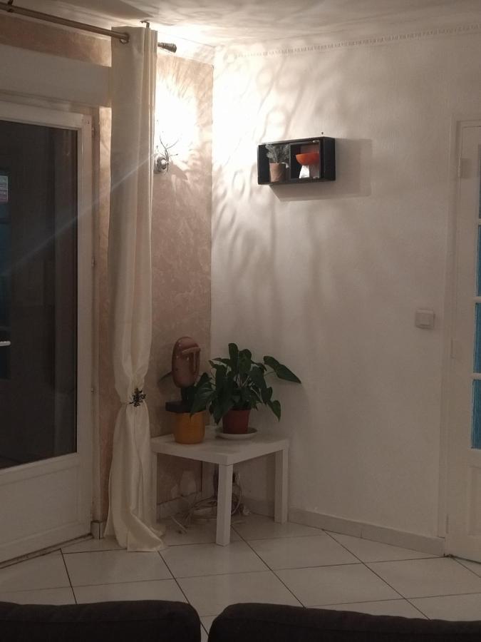 Chambre Moon Ray Proche Paris Apartment Stains Ngoại thất bức ảnh